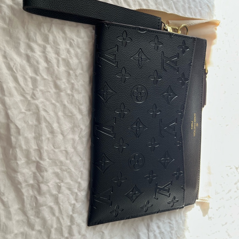 COPY - Louis Vuitton Wristlet